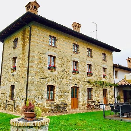 Qui Wolf Udine Hotel Collalto Bagian luar foto