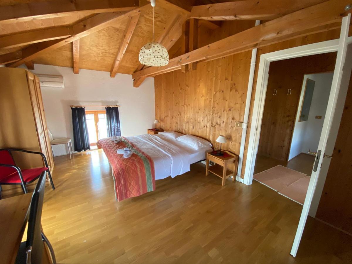 Qui Wolf Udine Hotel Collalto Bagian luar foto
