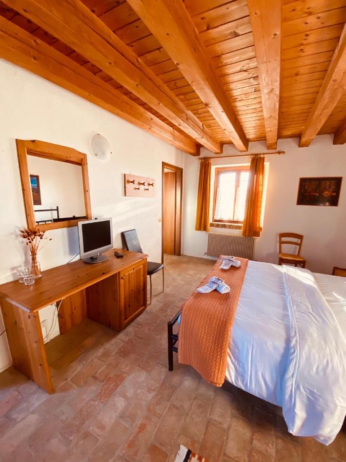 Qui Wolf Udine Hotel Collalto Bagian luar foto